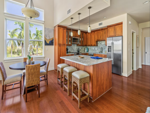 North Shore Condo Style Villa Can Sleep 9 Guests