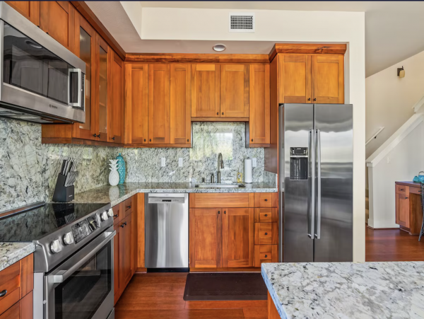 North Shore Condo Style Villa Can Sleep 9 Guests