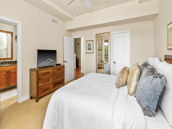North Shore Condo Style Villa Can Sleep 9 Guests