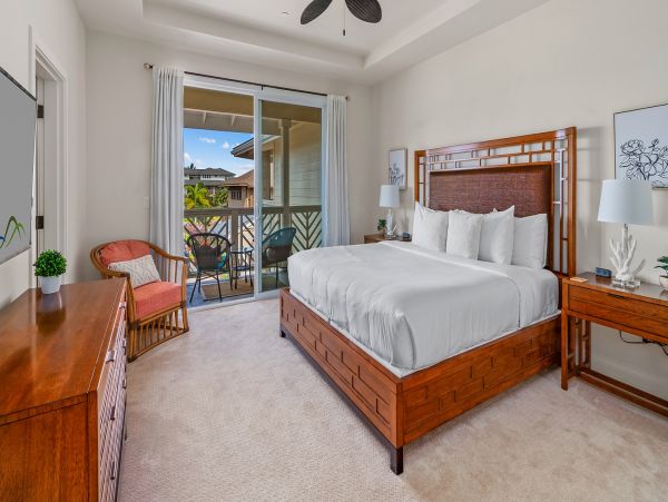 Mountain View Three Bedroom Vacation Rental in Poipu Beach
