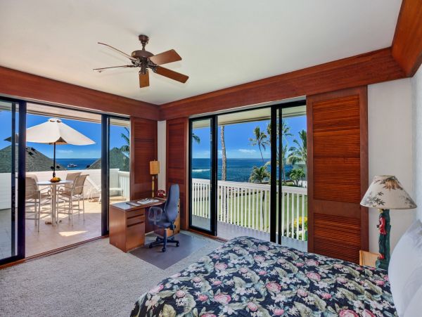 Luxurious Oceanfront Kauai with Stunning Views