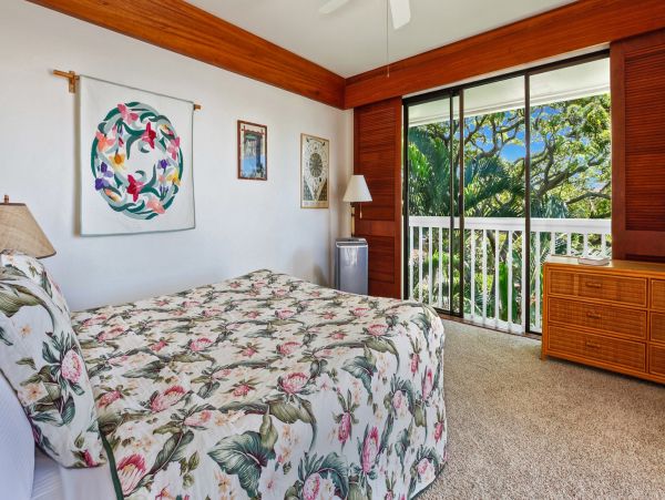 Luxurious Oceanfront Kauai with Stunning Views