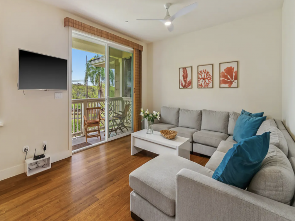 Stunning Residence all Upgraded Beautiful Amenities.