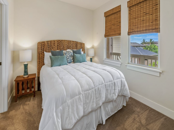 Stunning Residence all Upgraded Beautiful Amenities.