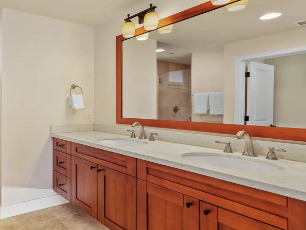 Stunning Residence all Upgraded Beautiful Amenities.