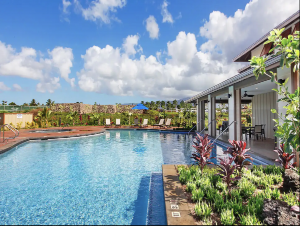 Stunning Residence all Upgraded Beautiful Amenities.