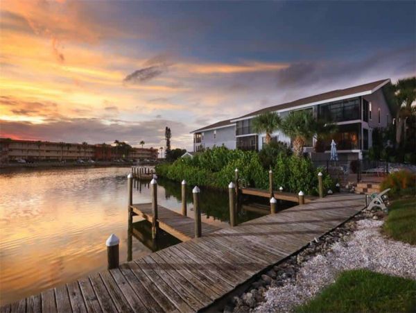 Siesta Key Vacation Condo Two Bedroom Walk to Beach