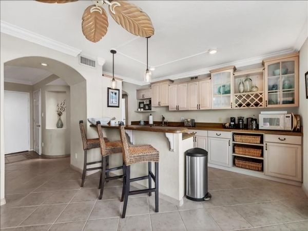 Siesta Key Gulf Front Two Bedroom Vacation Condo