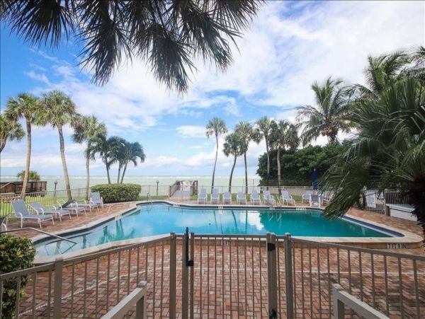 Siesta Key Gulf Front Two Bedroom Vacation Condo