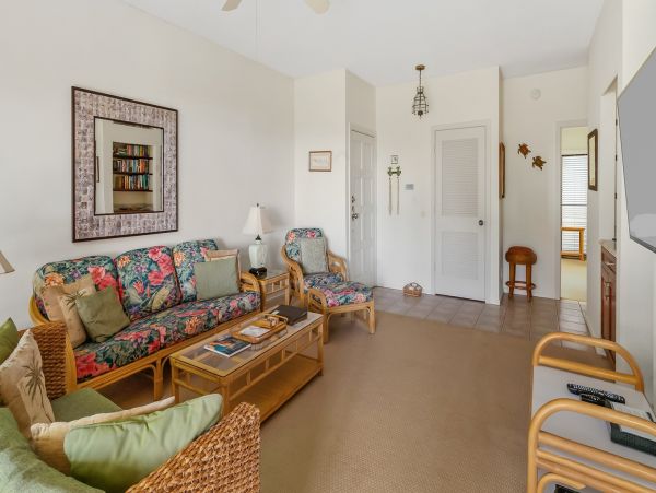 Poipu Vacation Condo One Bedroom Ocean Views