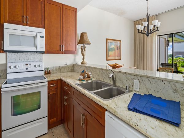 Poipu Vacation Condo One Bedroom Ocean Views