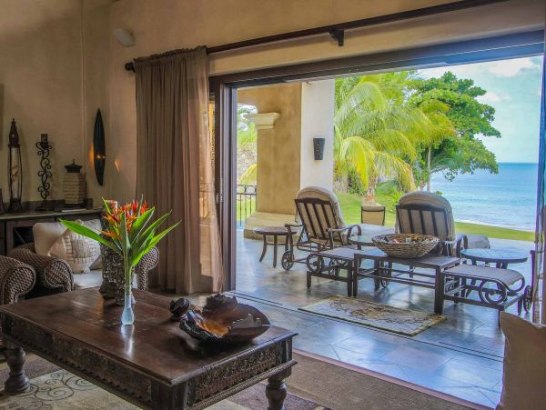 Luxury Vacation Villa with 6 Bedrooms in Playa Flamingo