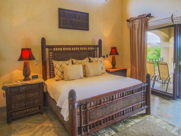 Luxury Vacation Villa with 6 Bedrooms in Playa Flamingo