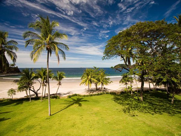 Luxury Vacation Villa with 6 Bedrooms in Playa Flamingo