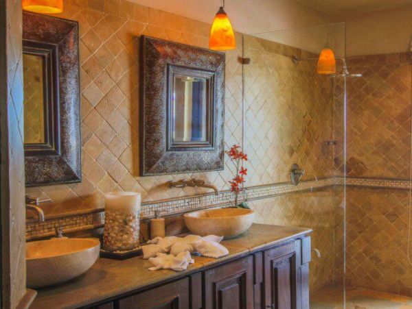 Luxury Vacation Villa with 6 Bedrooms in Playa Flamingo