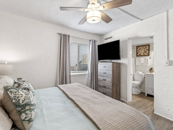 Panama City Beach Condo Ground Level lovely!
