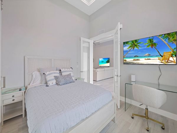 Gorgeous Marco Island 4 Bedroom Pool Home