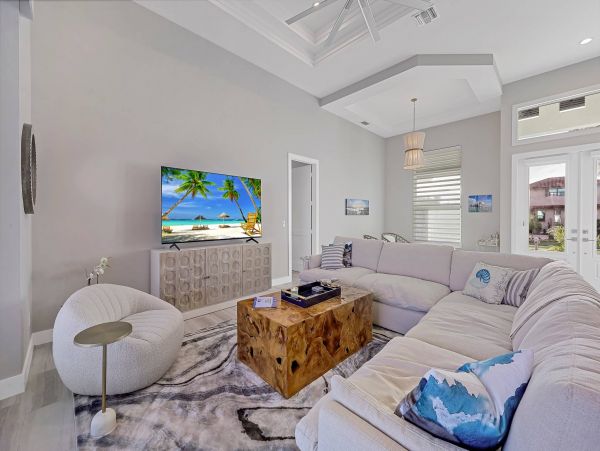Gorgeous Marco Island 4 Bedroom Pool Home