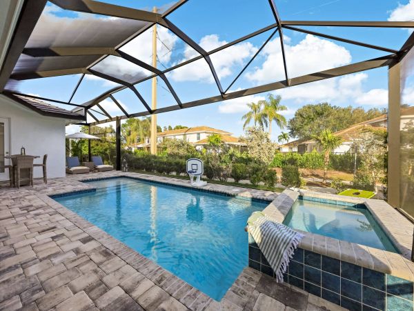 Gorgeous Marco Island 4 Bedroom Pool Home