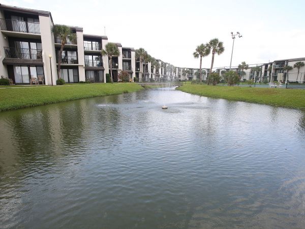 Lovely Beachfront 2 Bedroom Vacation Condo in Panama City