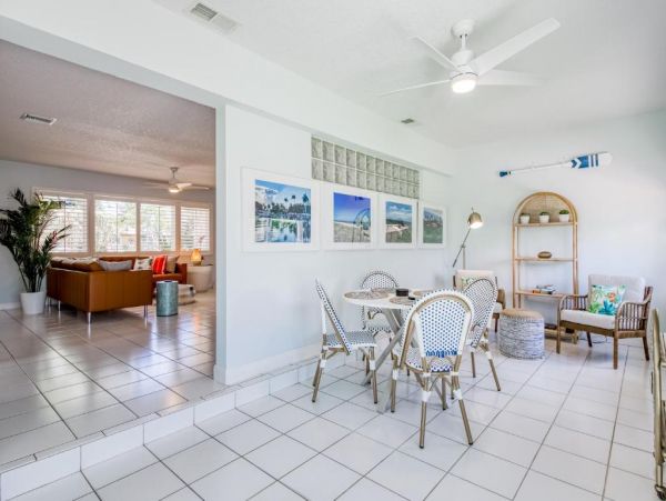 Pompano Beach Vacation Home Two Bedroom Walk to Beach