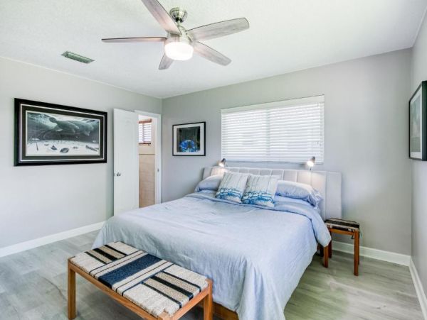 Pompano Beach Vacation Home Two Bedroom Walk to Beach