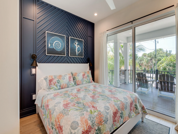 Ultimate Luxurious Retreat by the Beach with Stunning Views and Deluxe Amenities