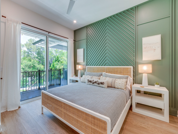 Ultimate Luxurious Retreat by the Beach with Stunning Views and Deluxe Amenities