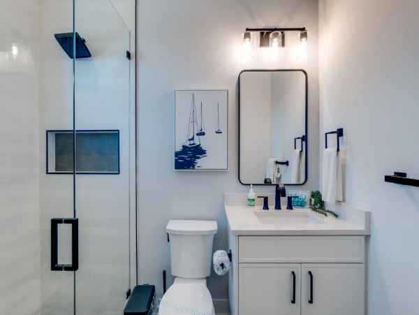 Ultimate Luxurious Retreat by the Beach with Stunning Views and Deluxe Amenities