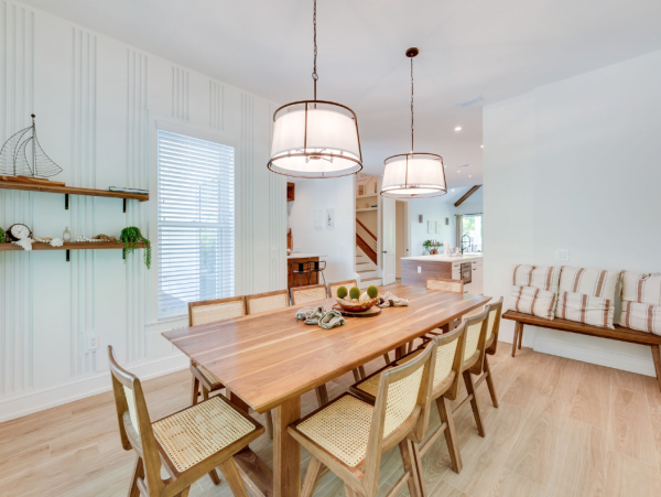 Ultimate Luxurious Retreat by the Beach with Stunning Views and Deluxe Amenities