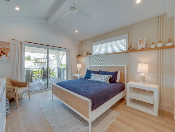 Ultimate Luxurious Retreat by the Beach with Stunning Views and Deluxe Amenities