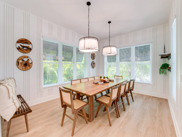 Ultimate Luxurious Retreat by the Beach with Stunning Views and Deluxe Amenities