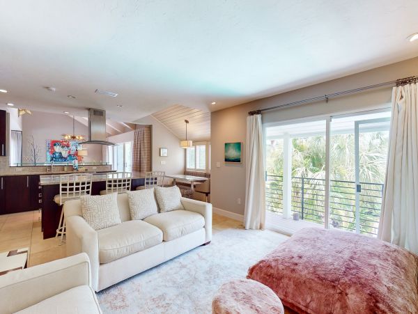Charming Vacation Getaway with 3 Bedrooms in Sarasota