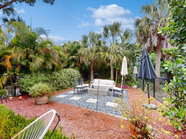Charming Vacation Getaway with 3 Bedrooms in Sarasota