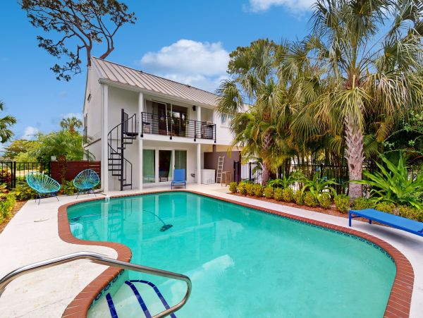 Charming Vacation Getaway with 3 Bedrooms in Sarasota