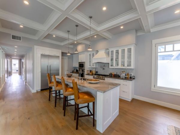 La Jolla Vacation Home Walk to Beach Five Bedroom