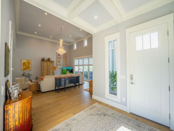 La Jolla Vacation Home Walk to Beach Five Bedroom