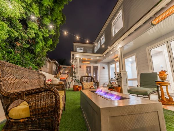 La Jolla Vacation Home Walk to Beach Five Bedroom