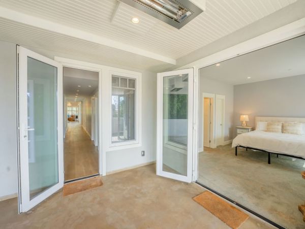La Jolla Vacation Home Walk to Beach Five Bedroom