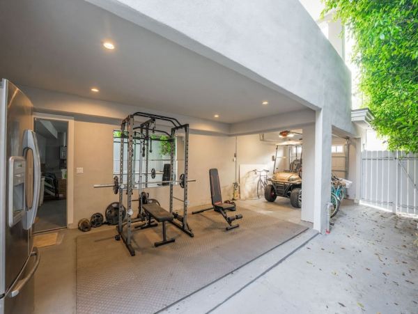 La Jolla Vacation Home Walk to Beach Five Bedroom