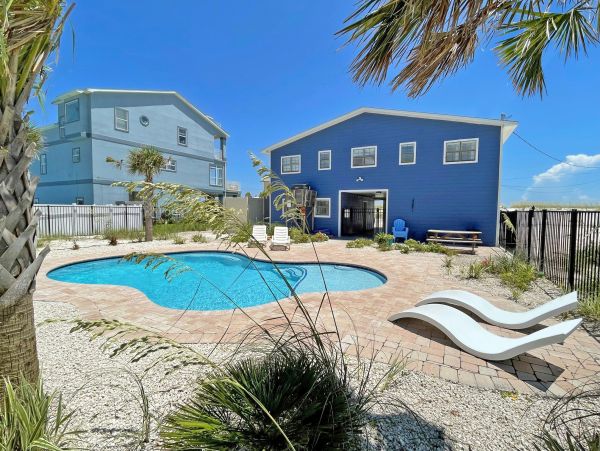 Vacation Pool Home in Pensacola Beach Steps from Beach