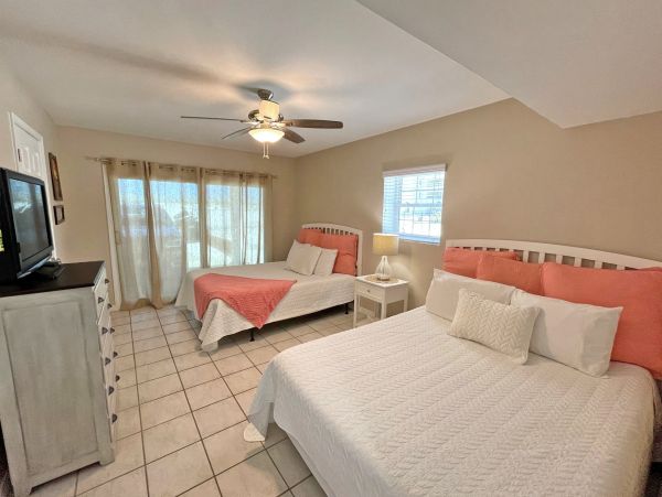 Vacation Pool Home in Pensacola Beach Steps from Beach