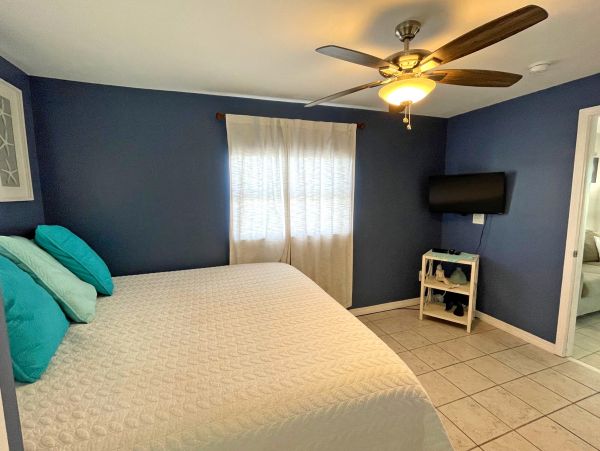 Vacation Pool Home in Pensacola Beach Steps from Beach
