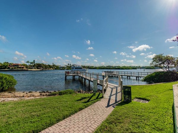 Siesta Key Vacation Condo One Bedroom Sleeps Six Guests