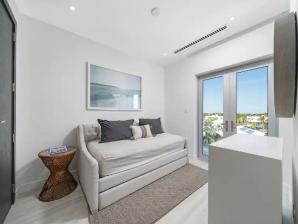 Bahamas Vacation Penthouse Three Bedroom Ocean Views