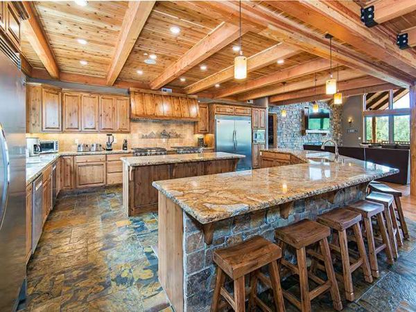 Luxury 14 Bedroom Rental with Amazing Amenities