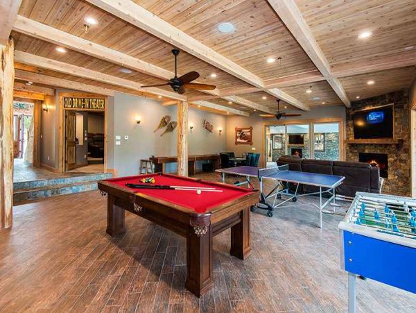 Luxury 14 Bedroom Rental with Amazing Amenities