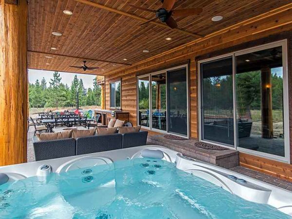 Luxury 14 Bedroom Rental with Amazing Amenities