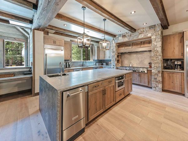 Stunning Estate in South Lake Tahoe