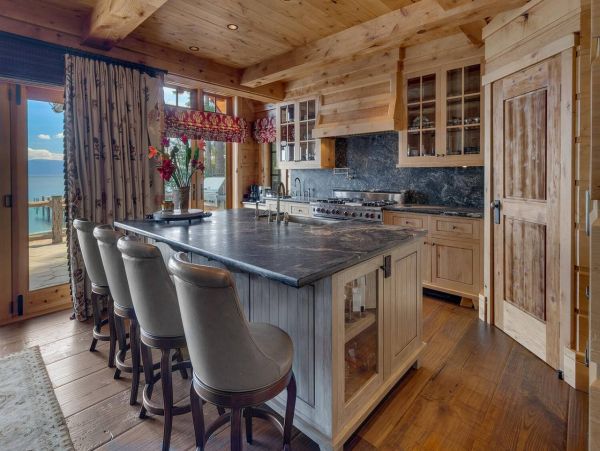 Lake Tahoe North Shore Home 1052035